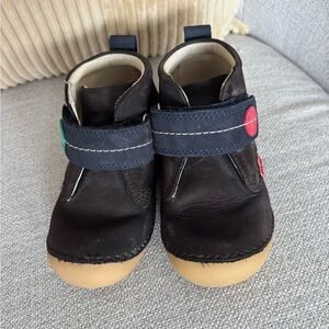 Kickers Dark Brown Kids Boots with Navy Straps